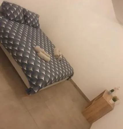 Jolie T2 En Rez De Chaussee * Carcassone